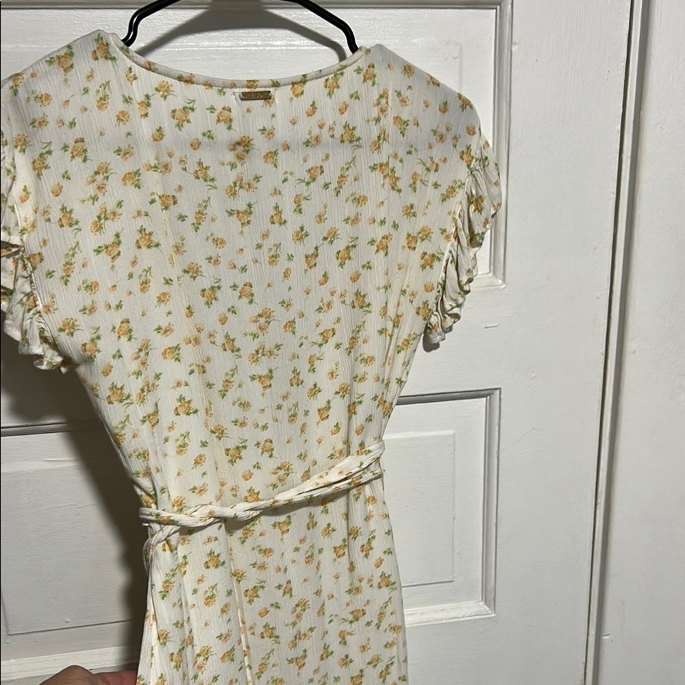 Billabong Floral Dress with Tie Waist - Picture 6 of 7